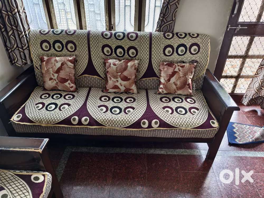 Sagwaan 5 seater sofa set