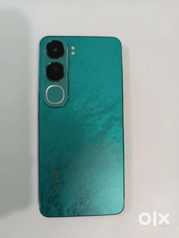 Vivo Y300 5G (Emerald Green, 8GB RAM, 128GB Storage)