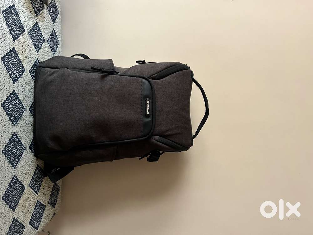 Vanguard Vesta Aspire 41 GY Camera Backpack