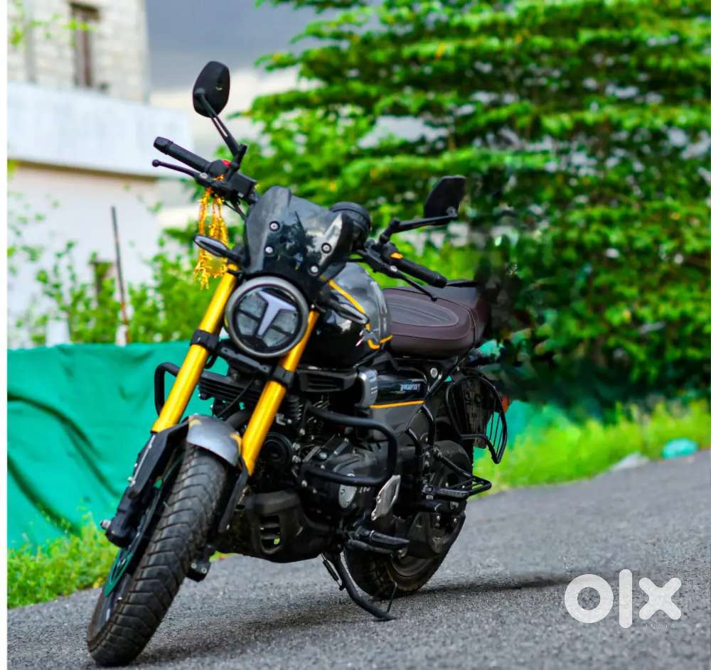 Tvs ronin vehicle