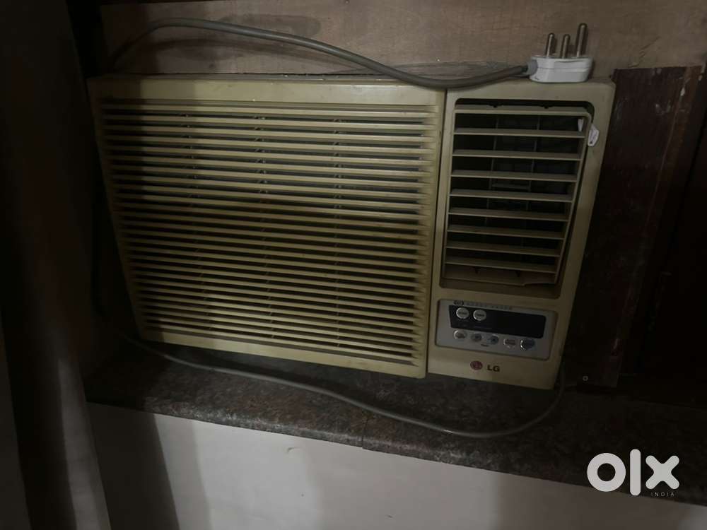 LG AC 1Tonne on sale