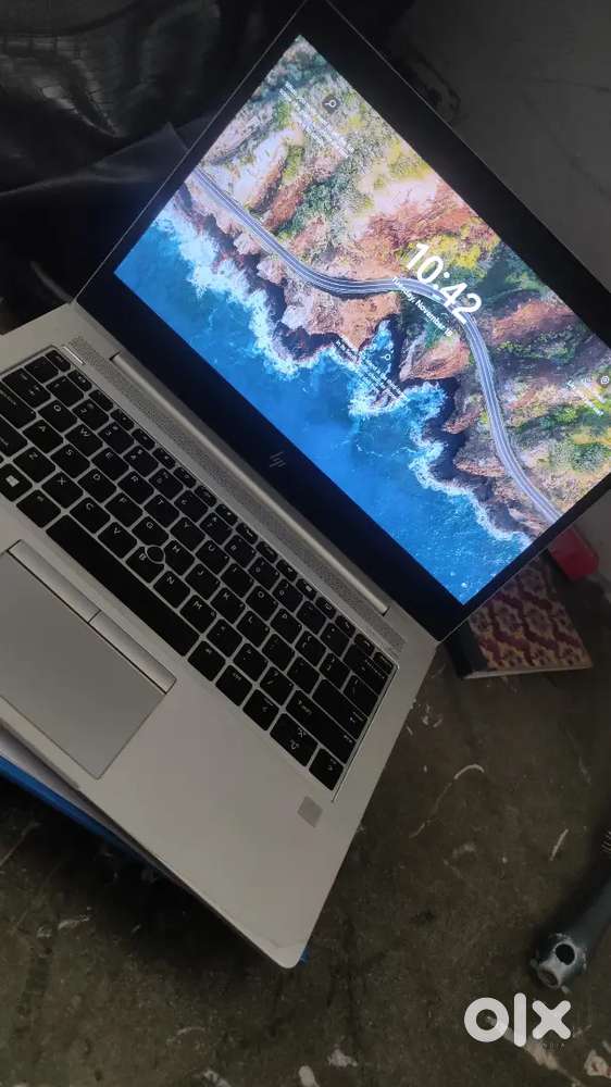 Elite book Laptop hp 8/256 g6