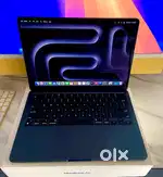 ( Mac huB ) - Apple MacBook Air 13” m3 - 16GB Ram  /512 GB SSD.