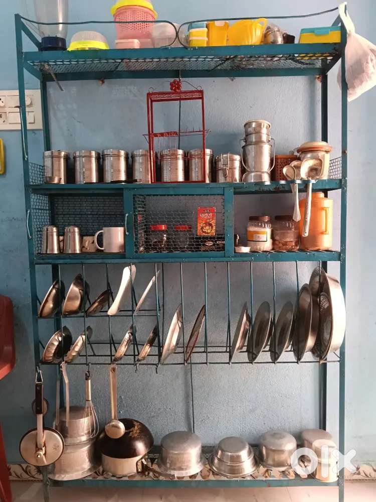 Kichan almari selling karna hai