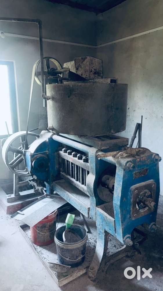 Oil mill Machine