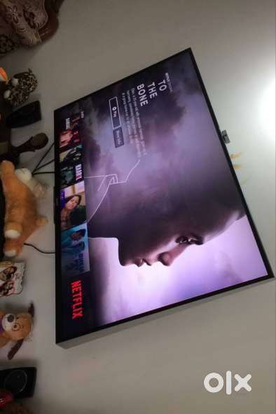 Samsung 46 Slimmest UltraHD LED TV with USB n HDMI Sleek profile 2160p