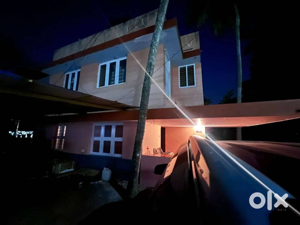 Ground floor 2bhk house for rent in Kumarapuram