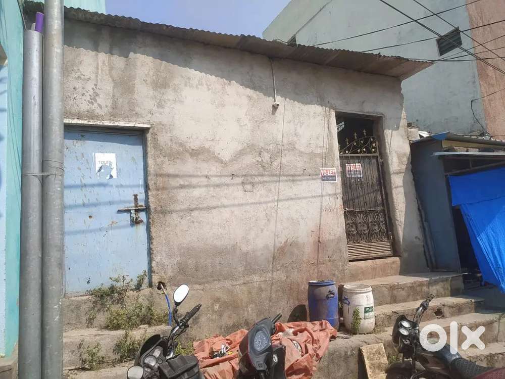 200 square add monthly rental 22000