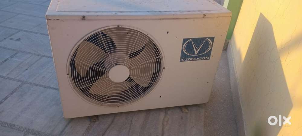 Split AC 1.5 Ton