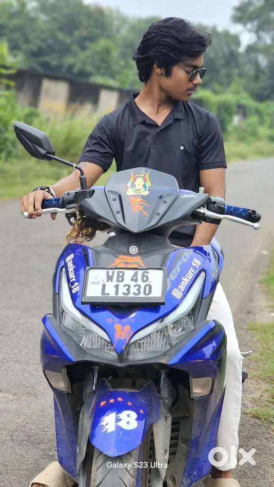 Aerox 155 2nd owner 8500 km 2023 sell urgent blue good condition