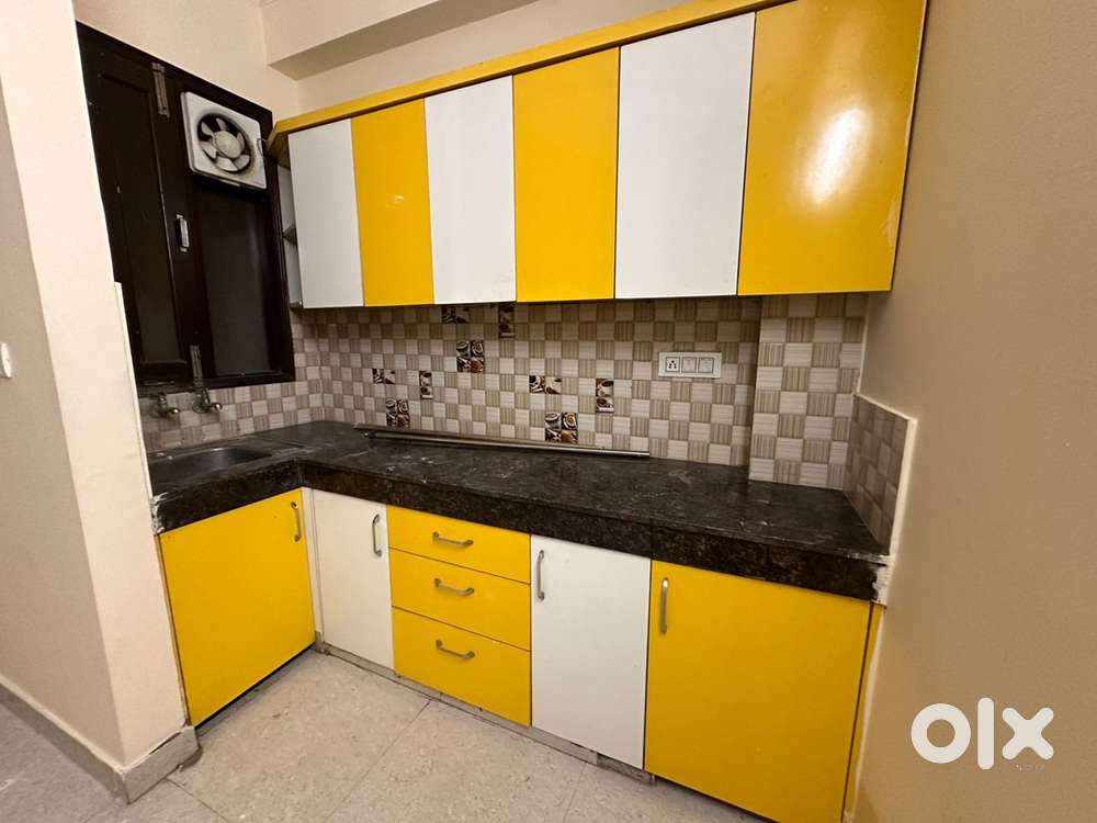 1BHK brand-new flat for rent in Chattarpur near Metro Station