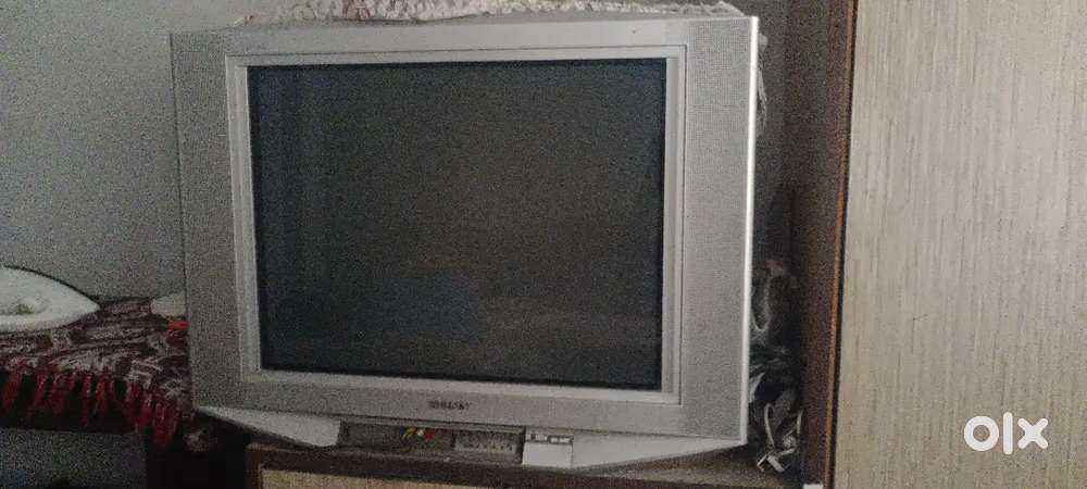 Old box type 29 SONY TV