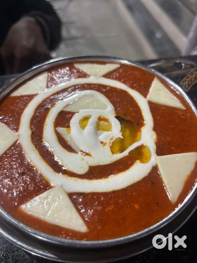 Kitchen helper needed for late night delivery kitchen.