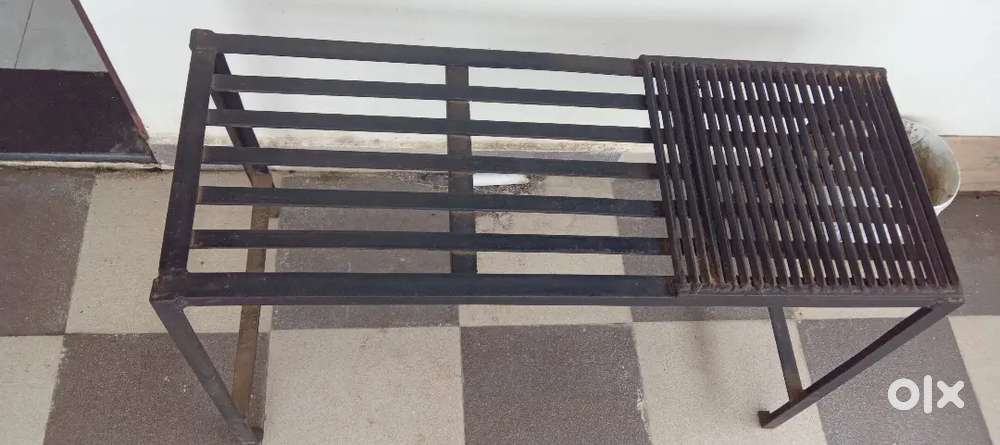 Gardening table