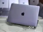 Apple Macbook Pro i5 8gb Ram 256gb Apple SSD 13inch Display