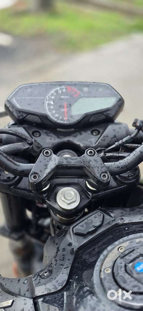 pulsar n160 dual abs