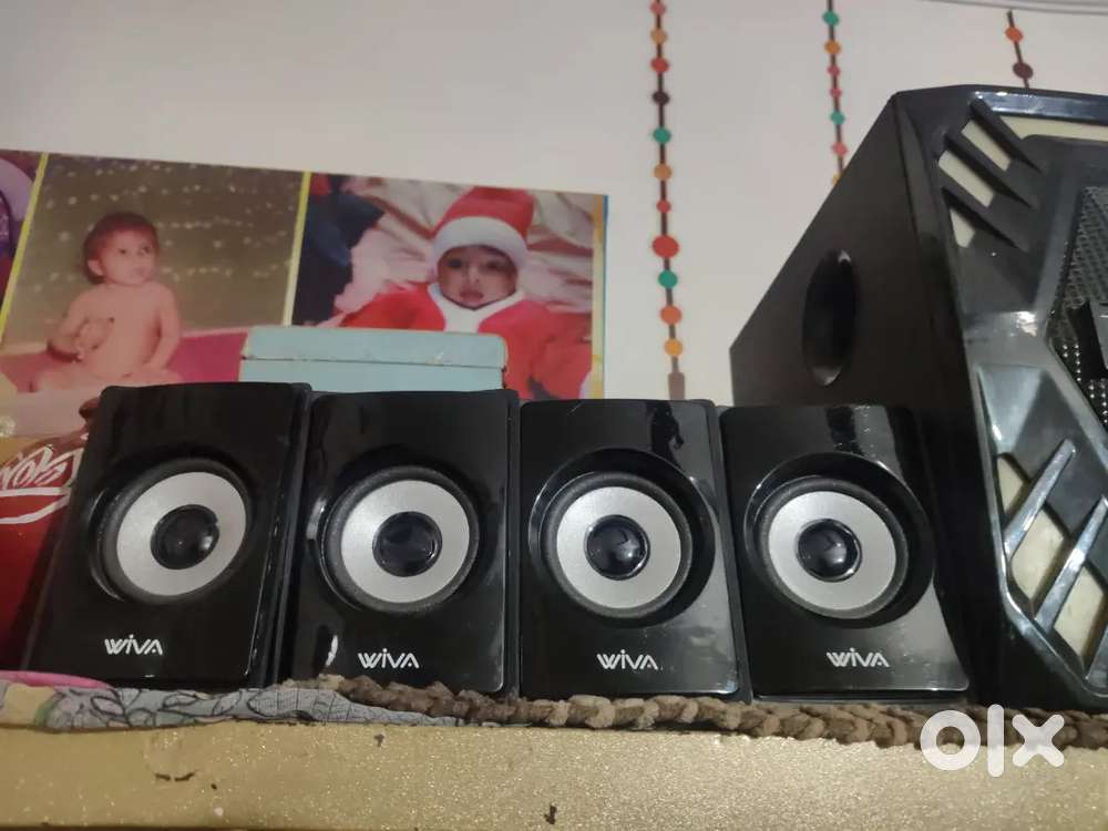 Electronic sound woofer 4.1 very good sound quality.