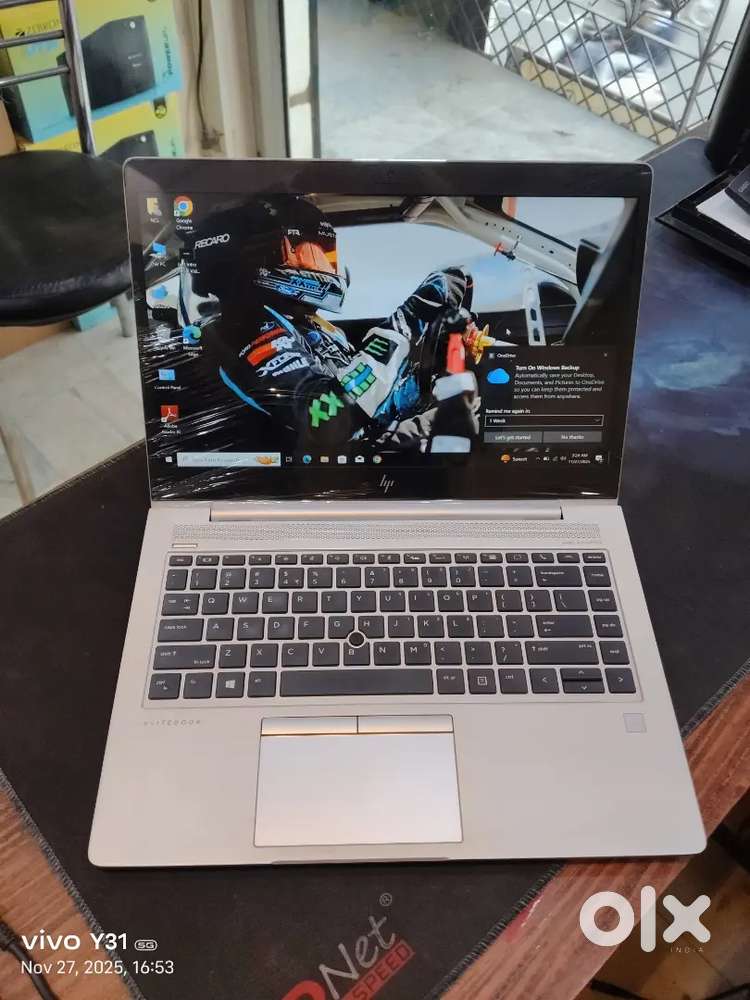 Rayzen 5 pro 8 ram 256 Gb SSD