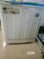 Semi automatic washing machine