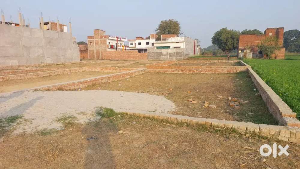 Plot  in sarnath And Harhua