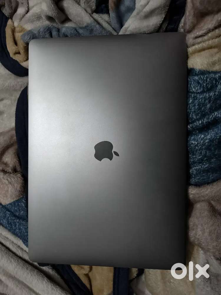 Macbook pro 16 inch touch bar