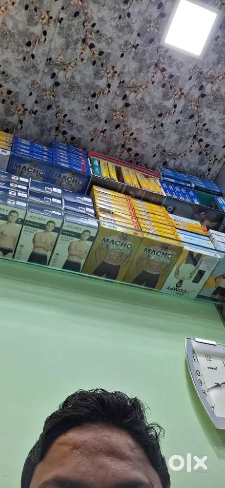 अच्छा रेडीमैड कपड़ा