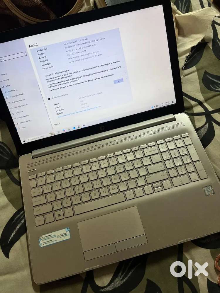 HP LAPTOP i3