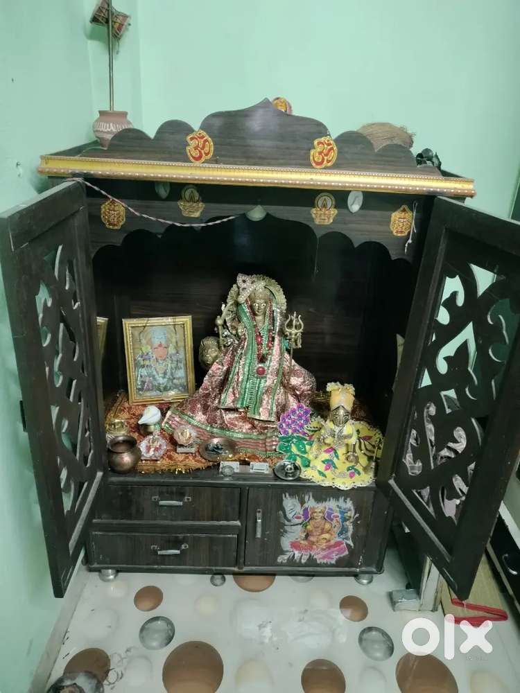Wooden mandir