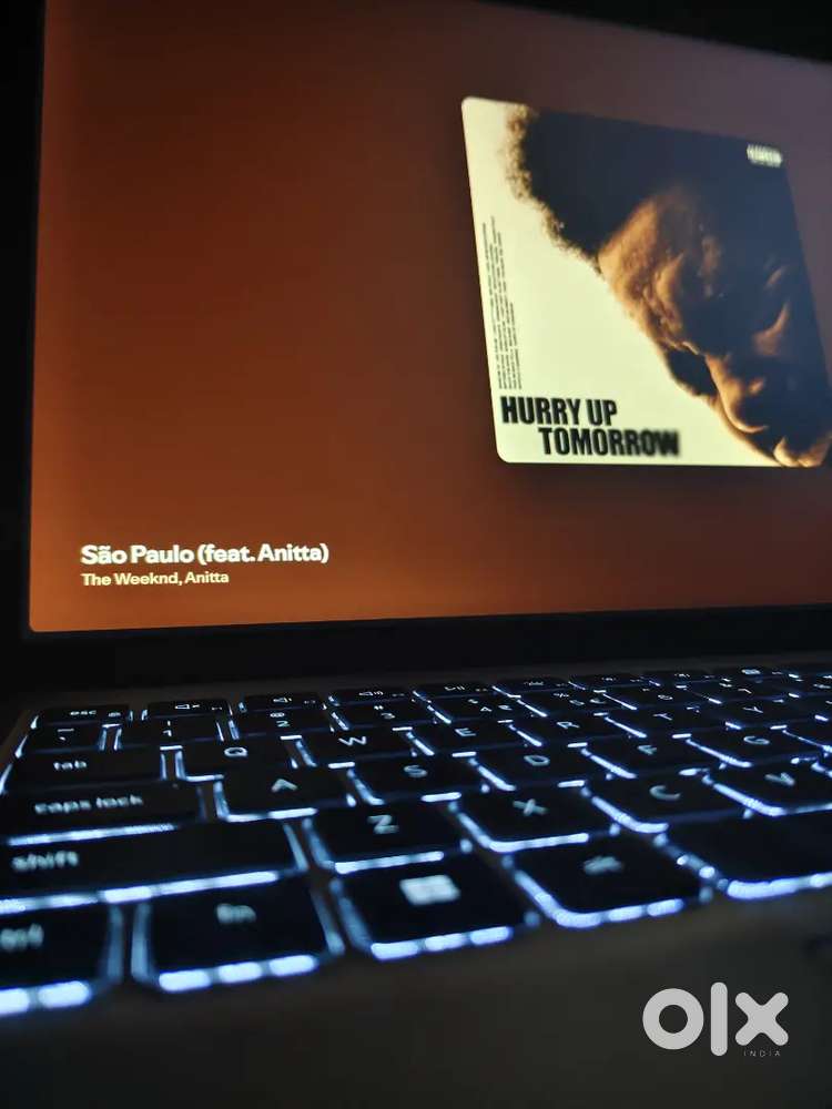 Dell Inspiron, i5 13th gen ,8GB Ram