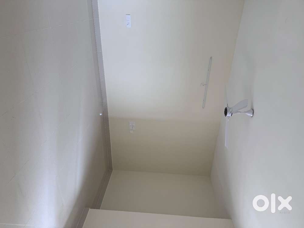 Brand-New 3BHK Semi-Furnished Apartment  GST Road, Perungalathur