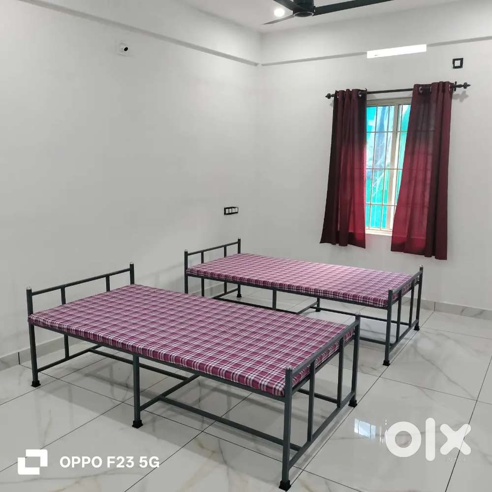 P G Accomodation for gents