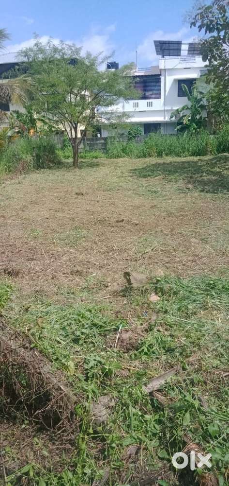 Land for sale near Lulu mall