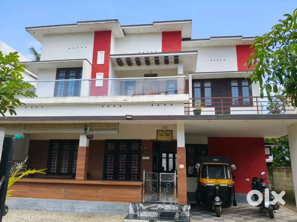 House for Sale 7 cent plot
