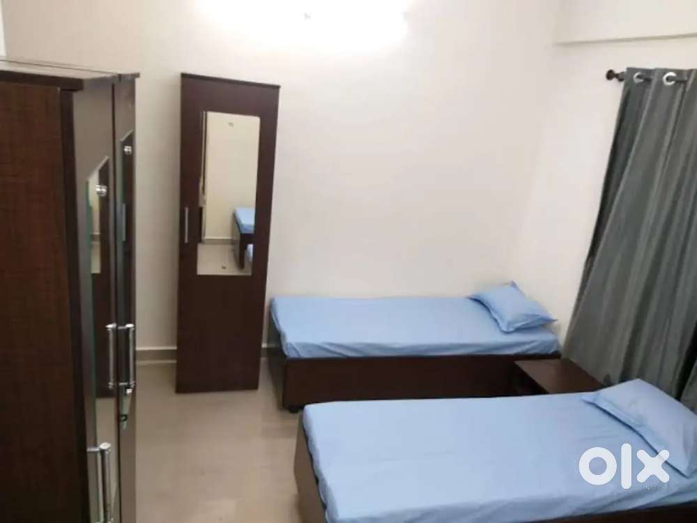 PG Rooms on Rent in Uttam Nagar just for 2700 near by Metro