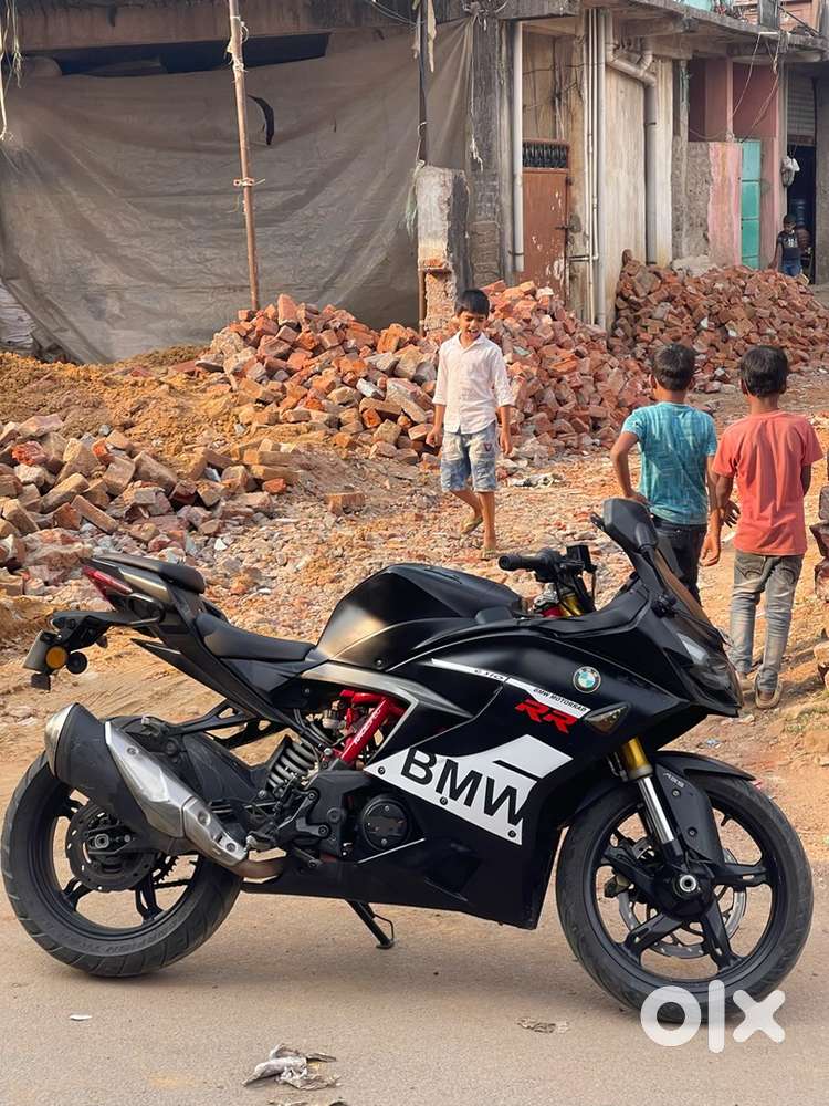 BMW G310 RR IN BLACK COLOR FOR SELL