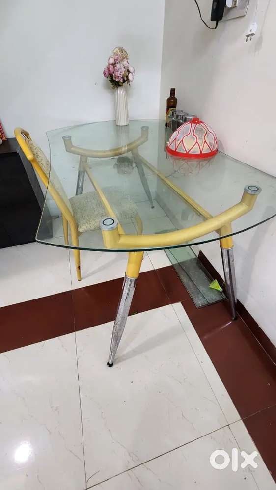 6 SEATER DINING TABLE
