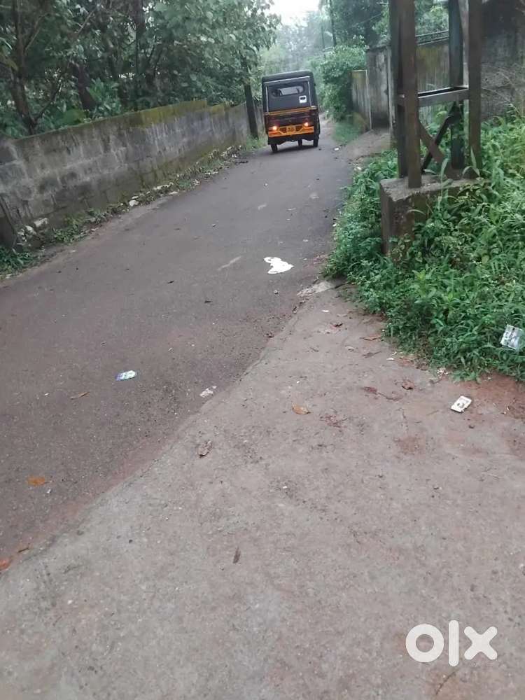 തിരുവനന്തപുരം തൈയ്ക്കാട്  ജംഗ്ഷന് സമിപം 15 സെന്റ് വില്പനയ്ക്ക്