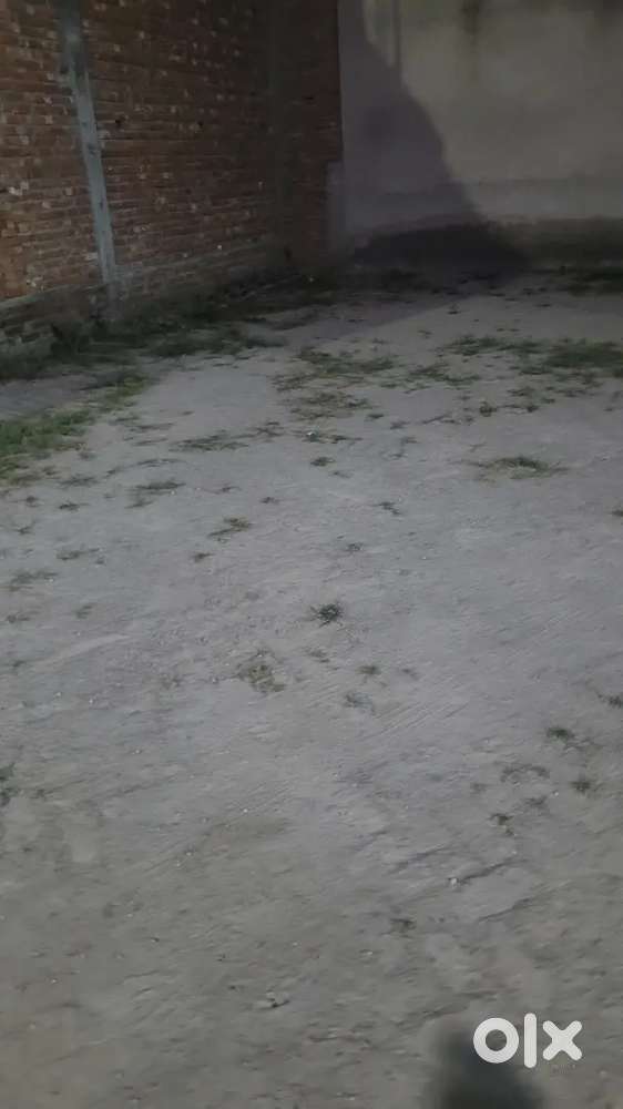 Avas vikas 7b budhi vihar plot 75 sqmt