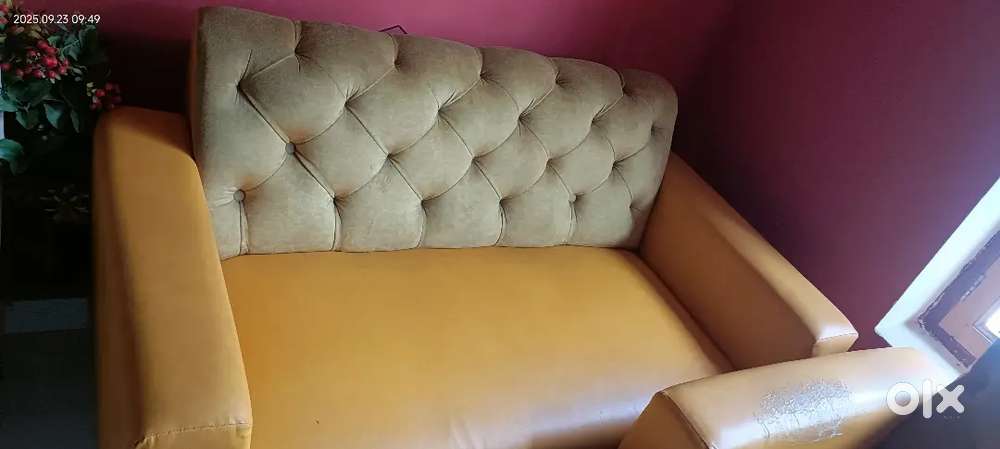 3+2 sofa set with tebal