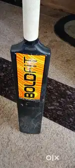 Tennis cricket bat