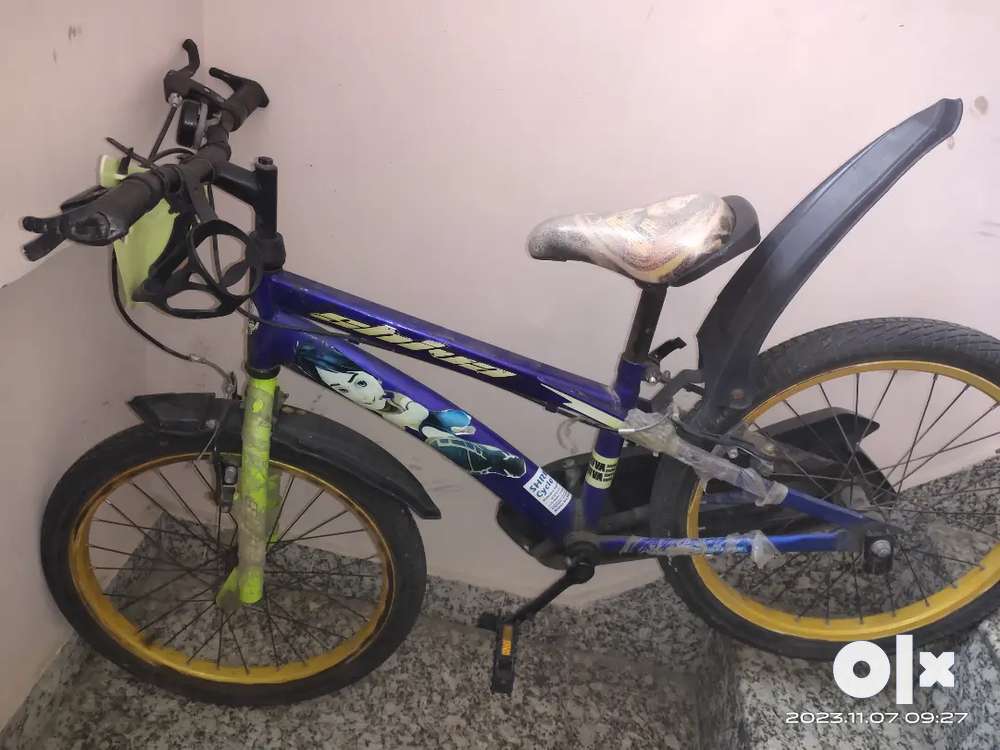 Kids bicycle new condition 8 month old