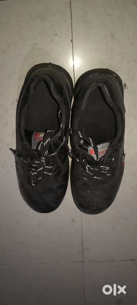 Safety shoes