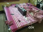 Iron bed 6/7