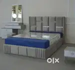 Luxurious design model Full lining king size bed available in starf