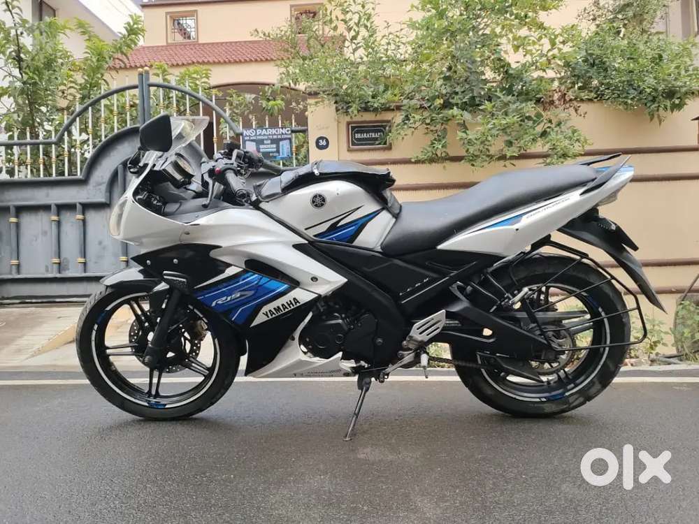 YAMAHA R15-S