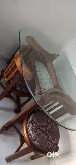 Dinning table with 4 chairs (without glass top)