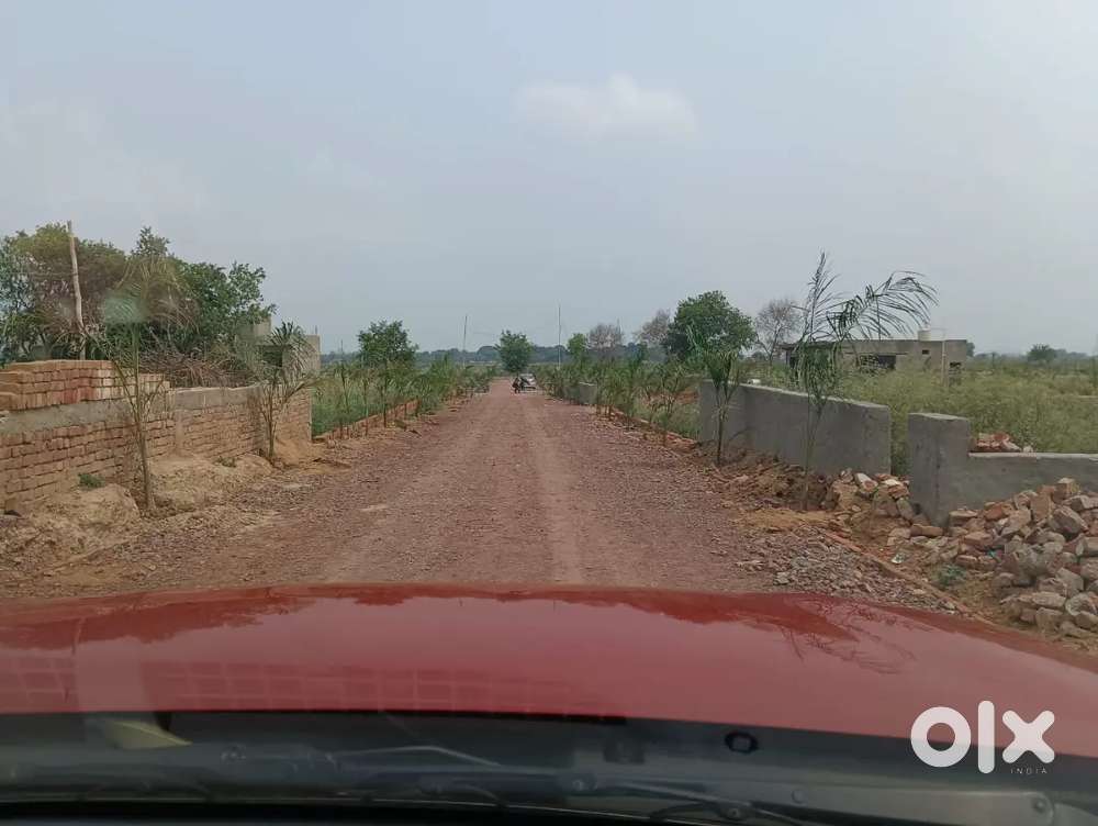 Plots in Noida sector 150 near fng highway for investment purpose best