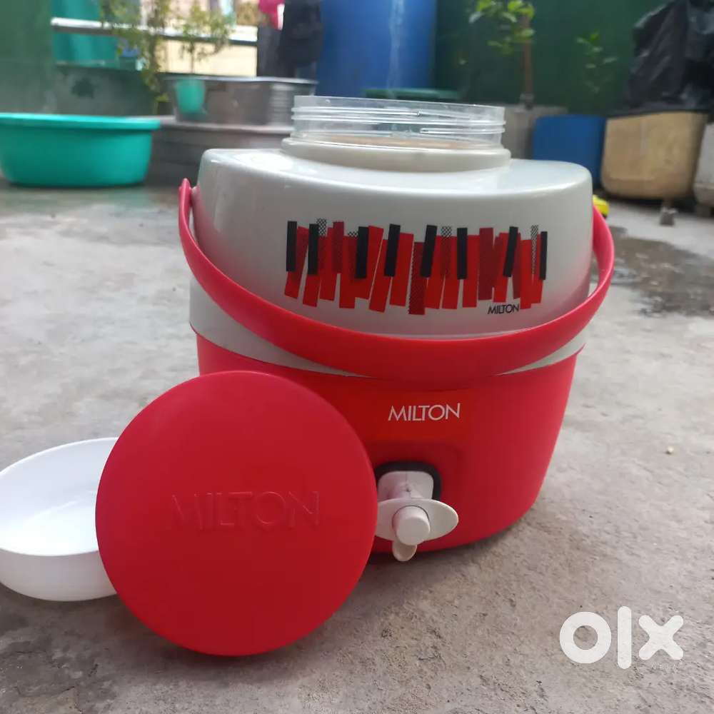 Milton Kool Caravan 5 Water Jug price 400rs