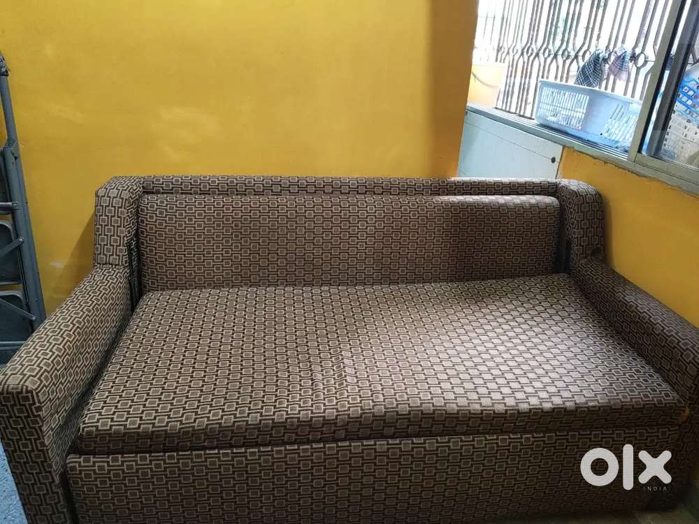 Want to sell sofa