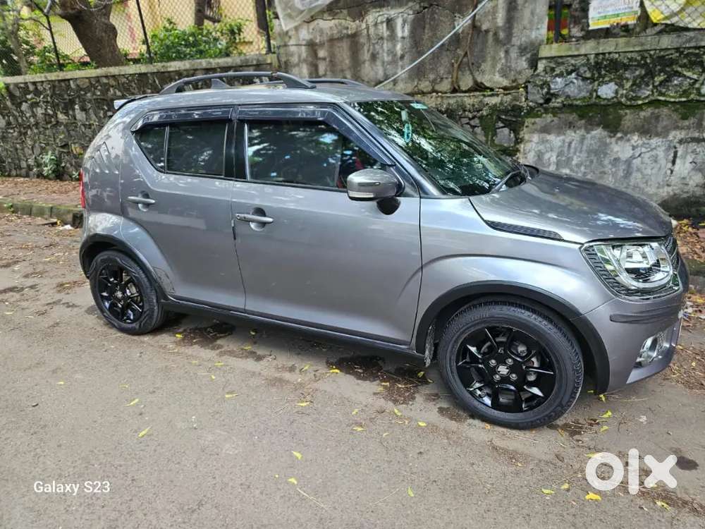 Maruti Suzuki Ignis Grey Manual Transmission